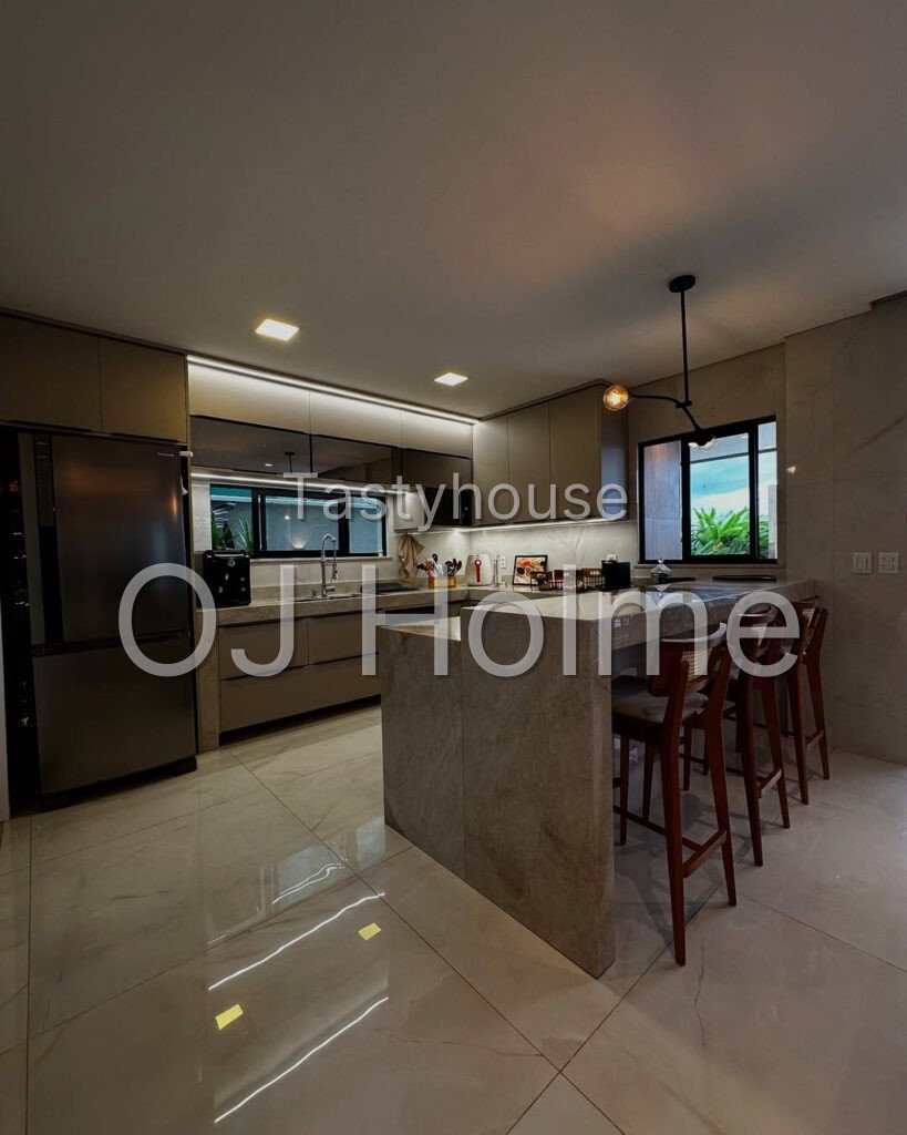 3 Bed Serviced Apartment