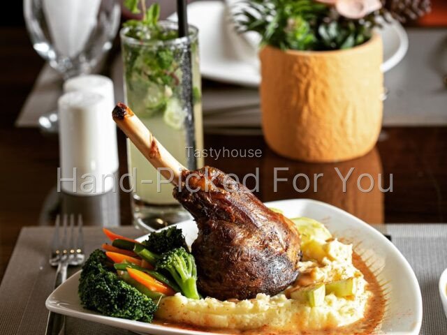Lamb Shank with Mashed Potato