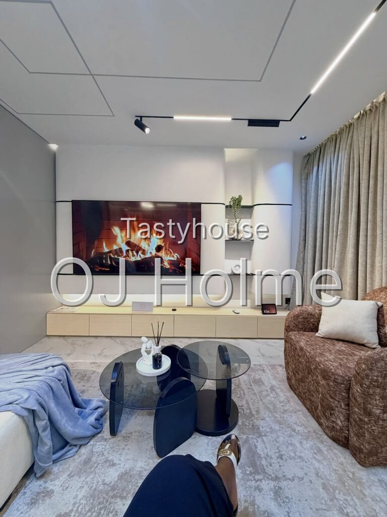 5 Bedroom Duplex