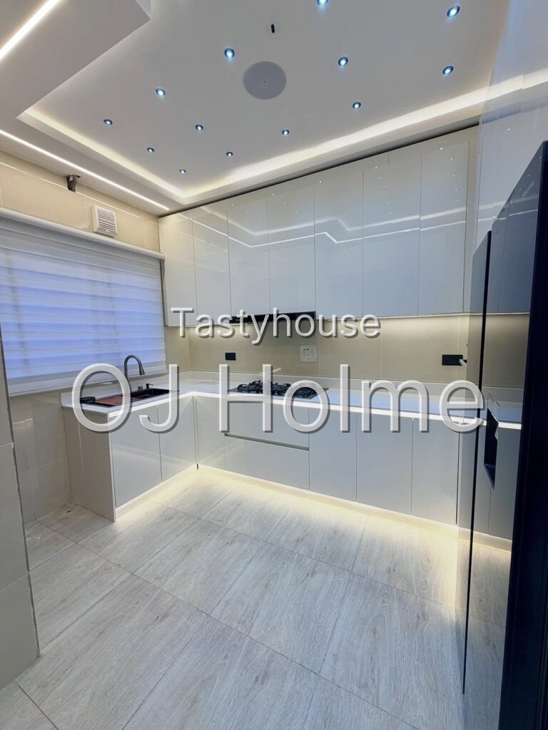 5 Bedroom Duplex