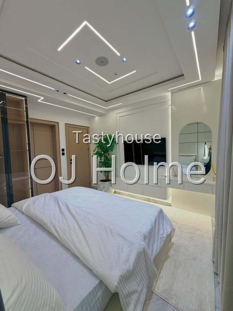 5 Bedroom Duplex