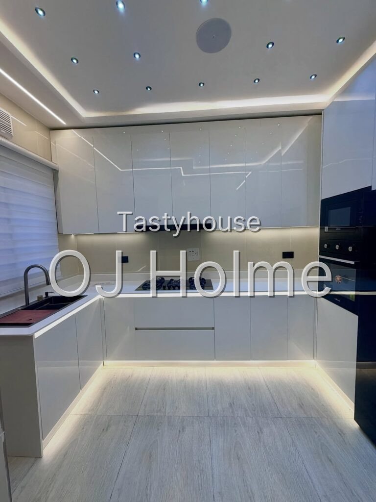 5 Bedroom Duplex