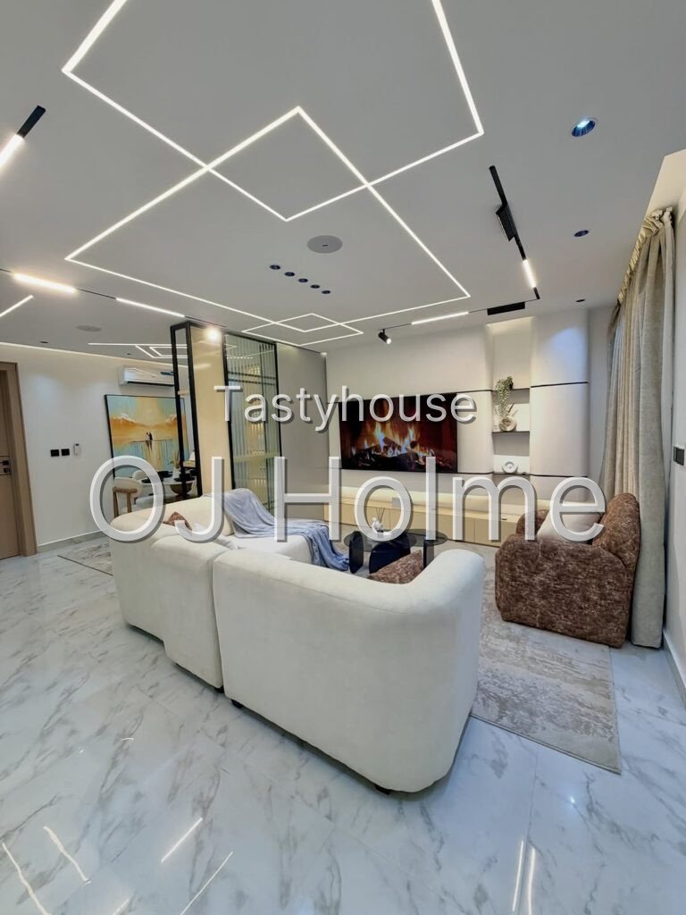 5 Bedroom Duplex