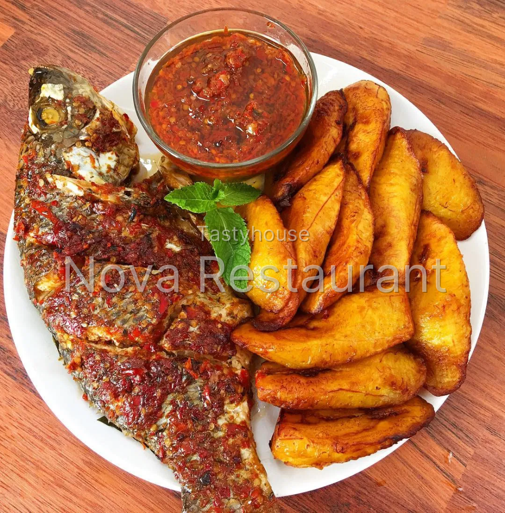 Grilled Fish & Plantain