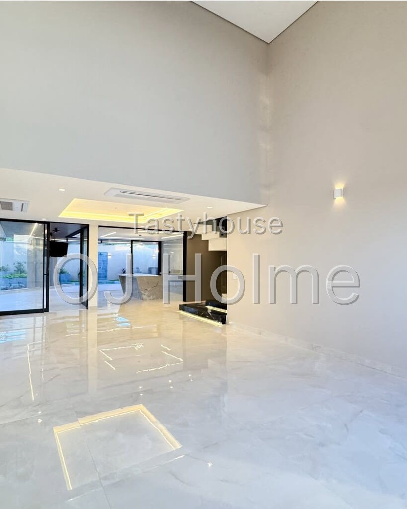 5 Bedroom Duplex