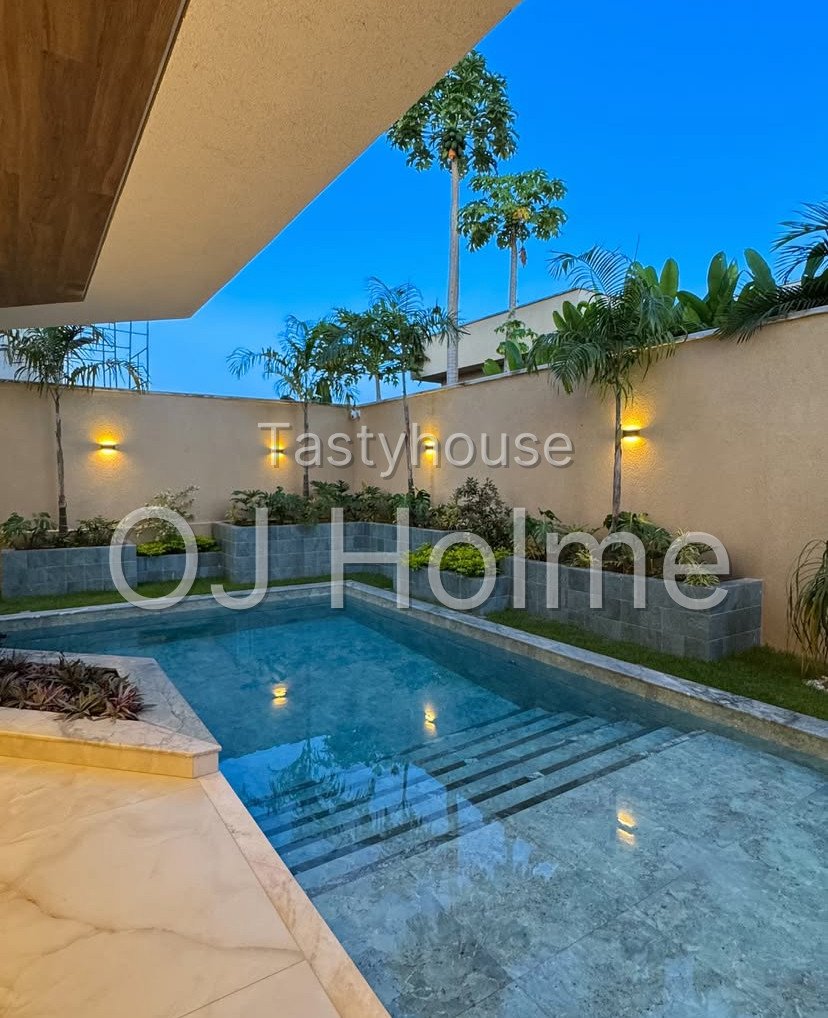 Luxurious 6-Bedroom Villa with Indoor & Outdoor Swimming Pools