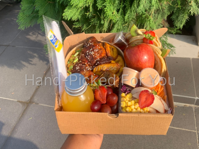 Brunch box