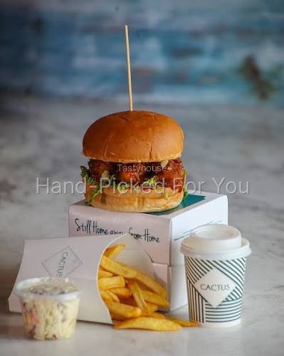 Mac & Beef Burger with Loaded BBQ Bacon Fries