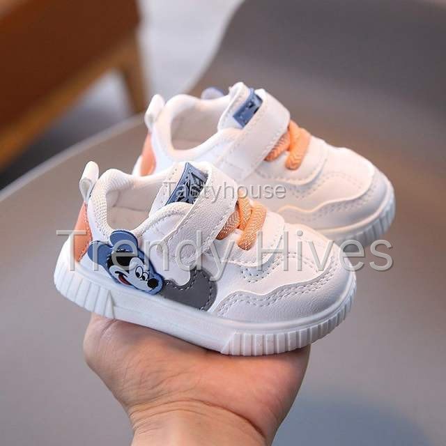 Baby shoes